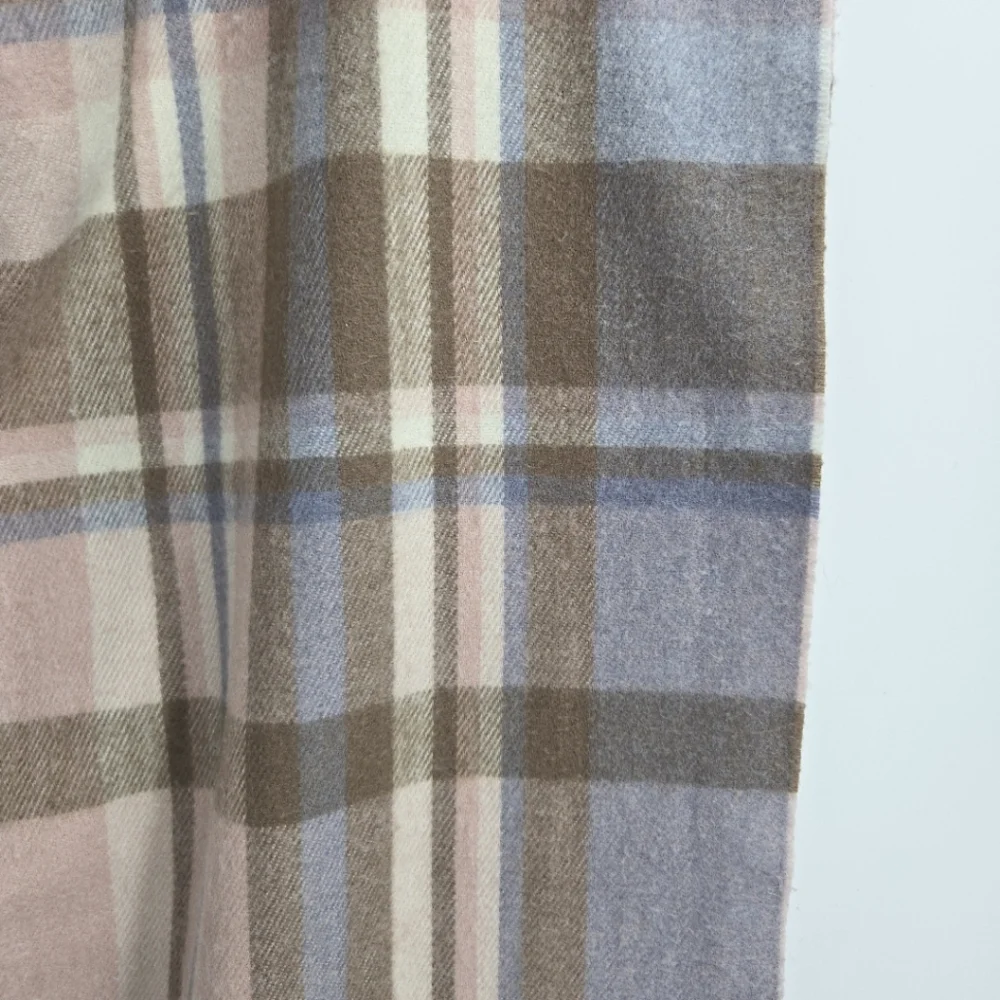 Pretty‎ Pink Plaid Scarf - Picture 9 of 10